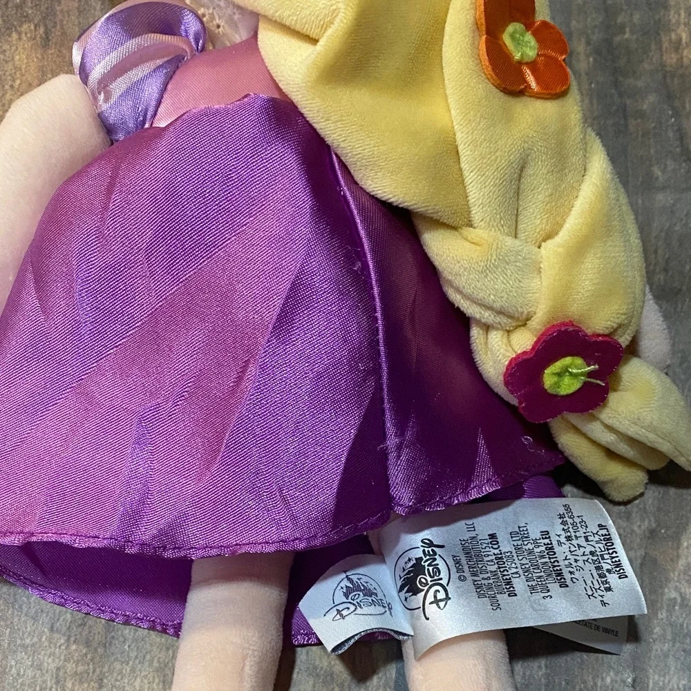 Disneyland Tangled Doll Purple Plush Rapunzel - Picture 10 of 12